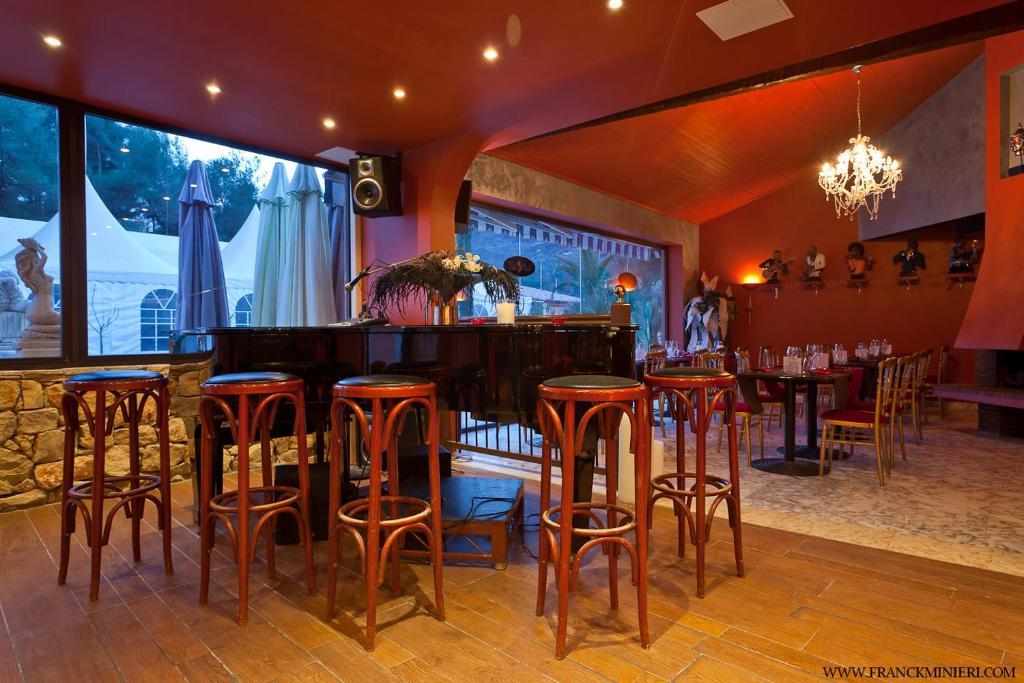 Villa Cyriel Contes  Esterno foto